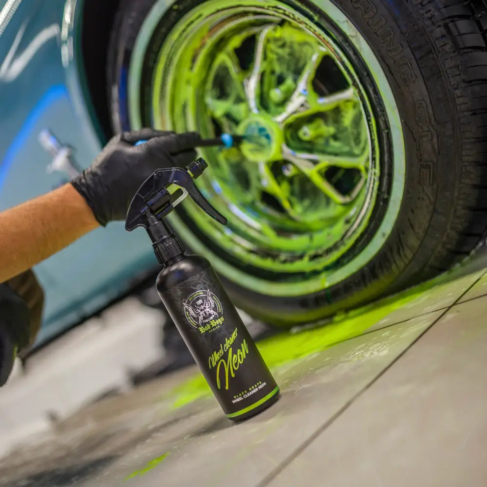 Badboys wheel cleaner neon 150ml - retkeilyvarusteet verkkokaupasta 4,99 €