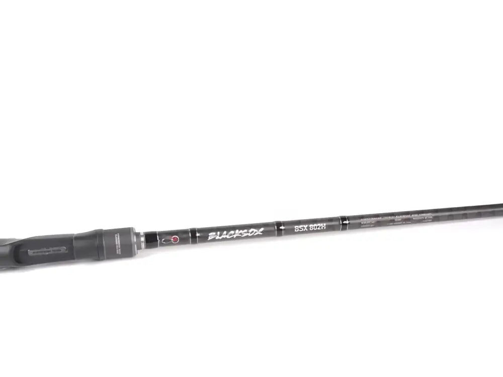 Mustan hiilikuituisen blacksox bsx 802h hyrräkelavan etupuoli näkyvissä valkoisilla merkeillä