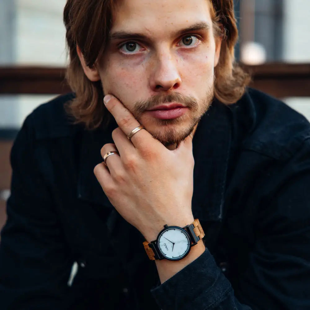 Havu watches kallio 40mm musta ja ruskea puinen rannekello valkoisella kellotaululla
