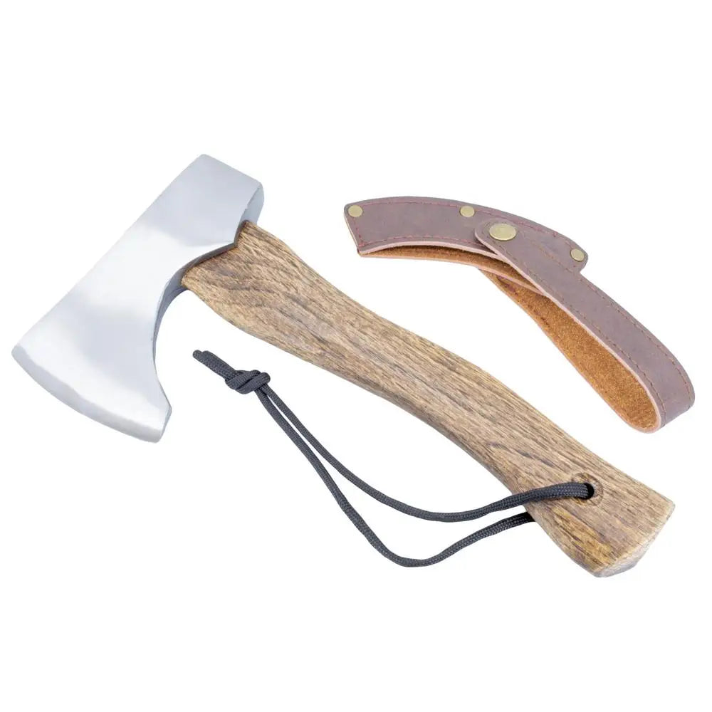 Silvervärinen kirves luonnollisella puisella kahvalla ja ruskealla nahkakotelolla nordic kirves 27 cm 700 g