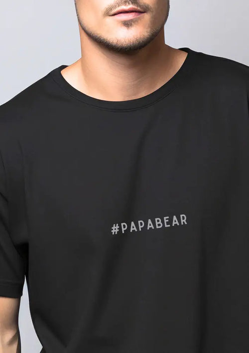 Musta puuvillainen papabear t-paita hillityllä hopealla papabear-logolla rinnassa