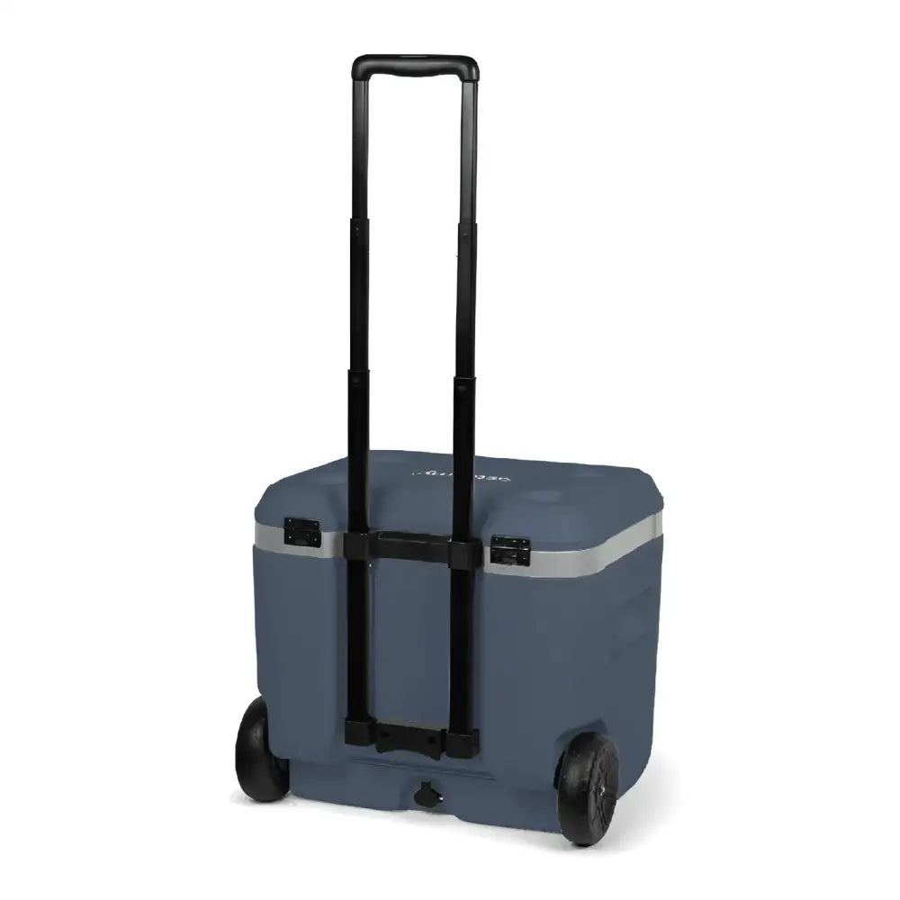 Sininen steamy cool 52l roller kylmälaukku mustalla kahvalla ja pyörillä transportointia varten