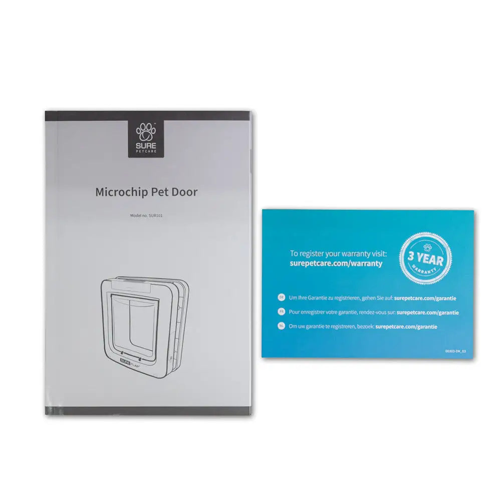 Suljettu trixie sureflap mikrosiruluukku valkoisella muovirungolla ja modernilla muotoilulla 26,2 x 28,1 cm